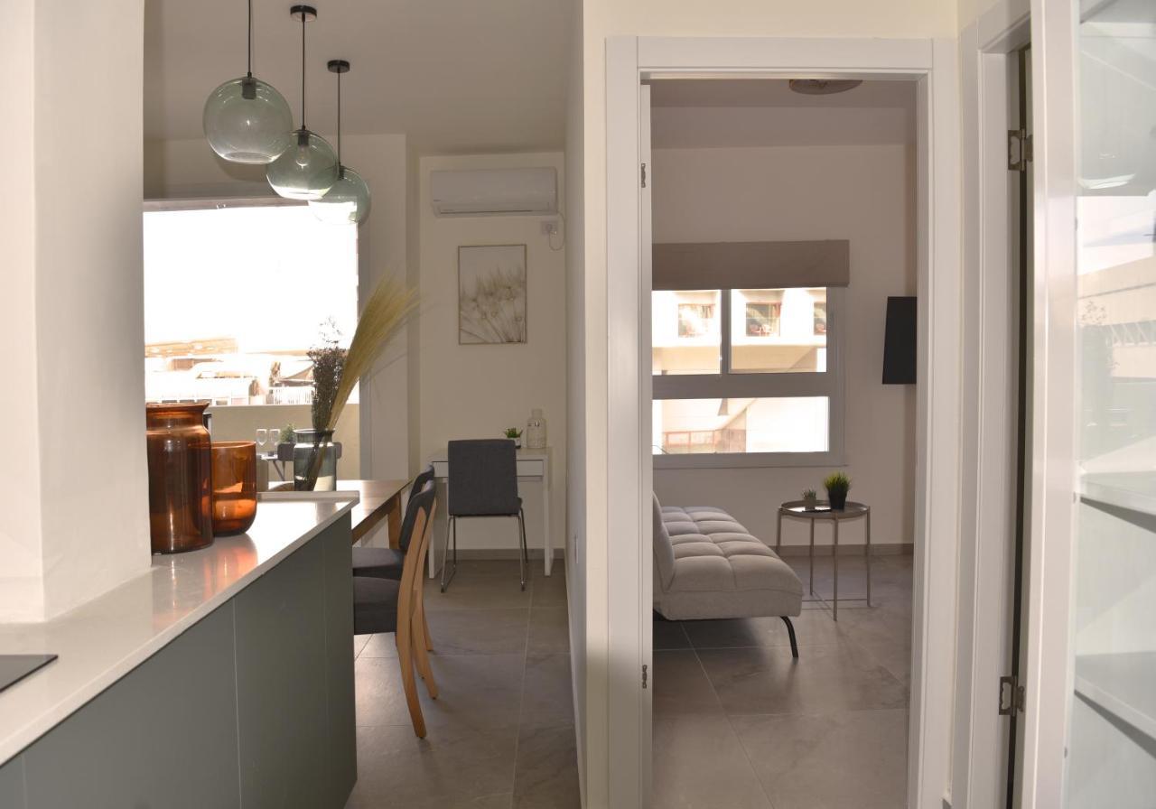 2br Hayarkon Beach Front Holiday Suit Apartamento